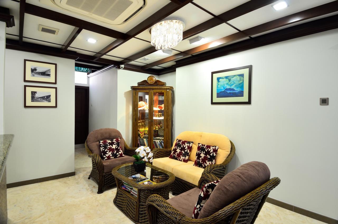קוטה קינבלו Hotel Kooler Inn מראה חיצוני תמונה